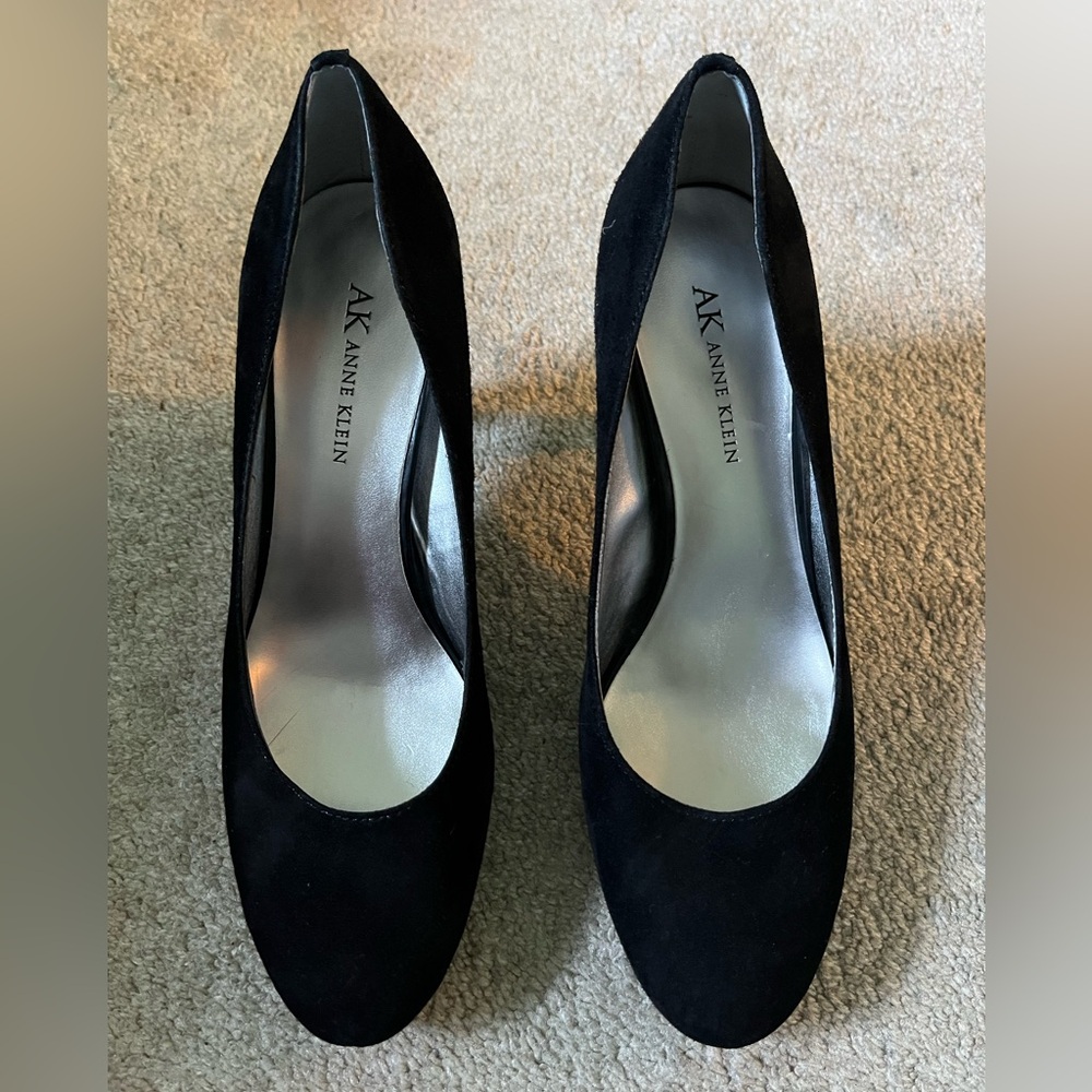 Anne Klein Suede Black Wystere Platform Heel. Size 7.5. Worn once, original box.